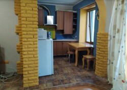 Здається 2-х кімнатна квартира в Центрі міста. Гарний стан. фото 5 Здається 2-х кімнатна квартира в Центрі міста. Гарний стан. фото 5