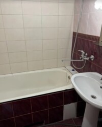 Оренда 2-кімнатної квартири на Слов'янці. Нормальний житловий стан, все є фото 8 Оренда 2-кімнатної квартири на Слов'янці. Нормальний житловий стан, все є фото 8