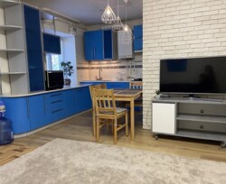 Здається 2-х кімнатна квартира в Центральній частині міста, ремонт, техніка. фото 1 Здається 2-х кімнатна квартира в Центральній частині міста, ремонт, техніка. фото 1