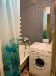 Здається 2-х кімнатна квартира в р-ні Вишенька. Все є. Простий житловий стан. фото 3 Здається 2-х кімнатна квартира в р-ні Вишенька. Все є. Простий житловий стан. фото 3