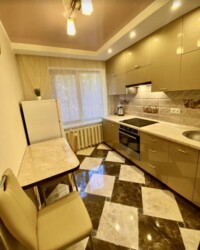 Здається 2-х кімнатна квартира в р-ні Вишенька. Все є, гарна. фото 6 Здається 2-х кімнатна квартира в р-ні Вишенька. Все є, гарна. фото 6