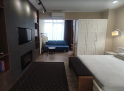  1-     Park Tower  5