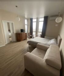 ������������ ������ 1� �������� �� �����. ���������� �� Premier Tower ���� 2