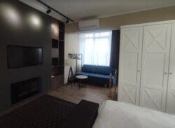  1-     Park Tower  7