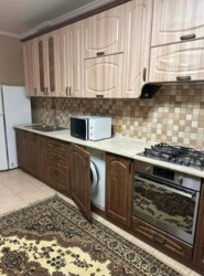 Здається 3-х кімнатна квартира в р-ні Вишенька. Все є. фото 2 Здається 3-х кімнатна квартира в р-ні Вишенька. Все є. фото 2