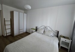 Здається 4-х кімнатна квартира в р-ні Слов'янка. Все є, добрий стан. фото 1 Здається 4-х кімнатна квартира в р-ні Слов'янка. Все є, добрий стан. фото 1