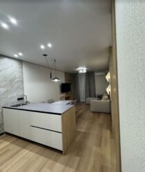 ������������ ������ 1� �������� �� ����. ��������� �� Central Park Vinnytsia, ����� ������ ���� 14