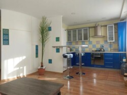 Здається 2-х кімнатна квартира в р-ні Вишенька. Відмінний стан. фото 1 Здається 2-х кімнатна квартира в р-ні Вишенька. Відмінний стан. фото 1