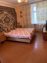 Здається 2-х кімнатна квартира у Центрі міста. Все є, простий стан. фото 4 Здається 2-х кімнатна квартира у Центрі міста. Все є, простий стан. фото 4