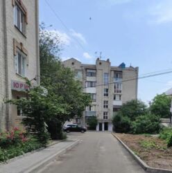 Здається 1-но кімнатна квартира в центрі міста, добрий стан, все є. фото 9 Здається 1-но кімнатна квартира в центрі міста, добрий стан, все є. фото 9