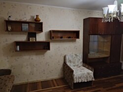 Здається 1-но кімнатна квартира в р-ні ринку Урожай (Слов'янка) фото 3 Здається 1-но кімнатна квартира в р-ні ринку Урожай (Слов'янка) фото 3