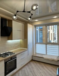   1   Avalon 5,  ,    .  1