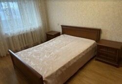 Оренда 2-кімнатної квартири на Слов'янці. Нормальний житловий стан, все є фото 3 Оренда 2-кімнатної квартири на Слов'янці. Нормальний житловий стан, все є фото 3