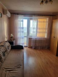 Аренда 2 комнатной квартиры на м-не Химик. фото 1 Аренда 2 комнатной квартиры на м-не Химик. фото 1