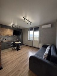 Оренда смарт квартири в ЖК «Вернісаж « фото 1 Оренда смарт квартири в ЖК «Вернісаж « фото 1