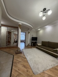 Оренда в центрі двухкімнатної квартири з АВТОНОМНИМ ОПАЛЕННЯМ фото 6 Оренда в центрі двухкімнатної квартири з АВТОНОМНИМ ОПАЛЕННЯМ фото 6