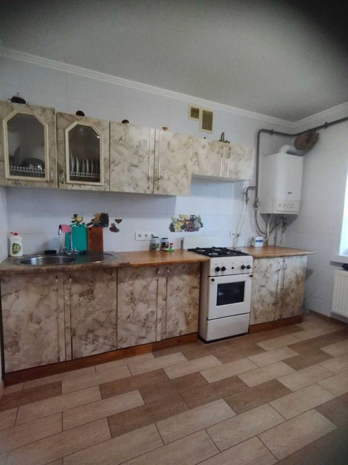 Здам 1-кімнатну квартиру по просп. Свободи фото 1 Здам 1-кімнатну квартиру по просп. Свободи фото 1