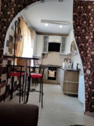 Здам 3-кімнатну ДВОПОВЕРХОВУ квартиру по вул. І Сірка фото 1 Здам 3-кімнатну ДВОПОВЕРХОВУ квартиру по вул. І Сірка фото 1