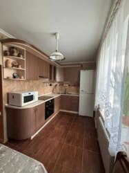 В оренду 2-кімнатна квартира з А/О р-н Михайла Лушпи (біля 17 школи) фото 1 В оренду 2-кімнатна квартира з А/О р-н Михайла Лушпи (біля 17 школи) фото 1