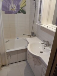 В оренду 2-кімнатна квартира по вул. Збройних сил України фото 8 В оренду 2-кімнатна квартира по вул. Збройних сил України фото 8