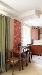 Оренда 1-кімнатної квартири-студії по вул. Британська (Горького) фото 1 Оренда 1-кімнатної квартири-студії по вул. Британська (Горького) фото 1