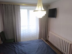 В оренду 3-кімнатна квартира вул. Г. Кондратьєва (ближче до Центру) фото 5 В оренду 3-кімнатна квартира вул. Г. Кондратьєва (ближче до Центру) фото 5