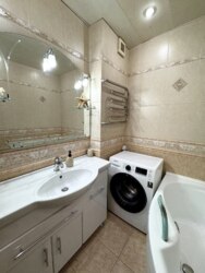 � ������ 3-������� �������� �� ���. �. ���� ���� 9