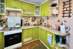 Здам 3-кімнатну квартиру по вул. 2-га Залізнична фото 2 Здам 3-кімнатну квартиру по вул. 2-га Залізнична фото 2