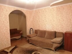 Оренда 2-кімнатної квартири з ремонтом пр. Лушпи фото 5 Оренда 2-кімнатної квартири з ремонтом пр. Лушпи фото 5