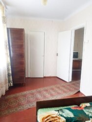 В оренду 2-кімнатна квартира по вул. Новомістенська фото 4 В оренду 2-кімнатна квартира по вул. Новомістенська фото 4