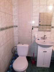 Оренда 2-кімнатної квартири з ремонтом пр. Лушпи фото 10 Оренда 2-кімнатної квартири з ремонтом пр. Лушпи фото 10