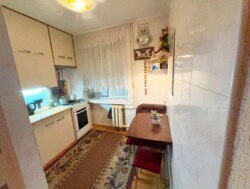 Здам 3-кімнату квартиру по вул. Воскресенська фото 1 Здам 3-кімнату квартиру по вул. Воскресенська фото 1