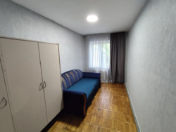   , ',   5