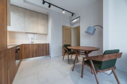   , , ĳ . (), 4  1
