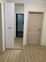   , , , 2   7