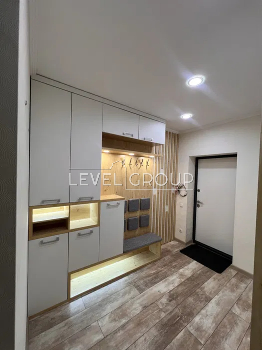  1-    New York Concept House.  1