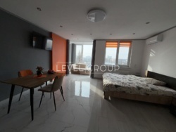 ������ 1 ������� �������� � �� 4U, ������������� �����, ����� 15 �� ���� 4