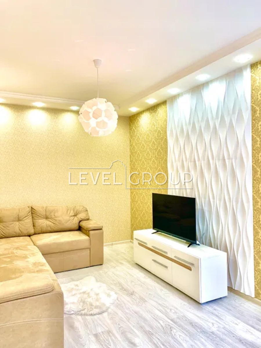 ������ 3� , ����� ���'��������, ����������� 13 �� ��������� ���+������. ���� 1