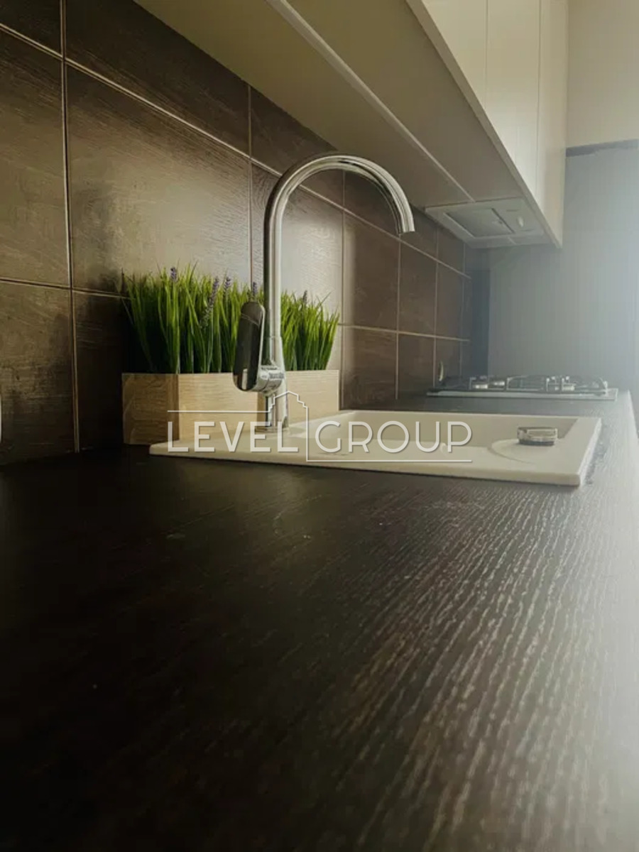 ������: 1-������� �������� 48 �² � ���������� ��������� � �� �������� ���� 1