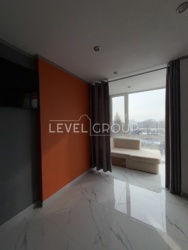 ������ 1 ������� �������� � �� 4U, ������������� �����, ����� 15 �� ���� 9