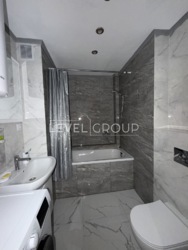 ������ 1 ������� �������� � �� 4U, ������������� �����, ����� 15 �� ���� 15