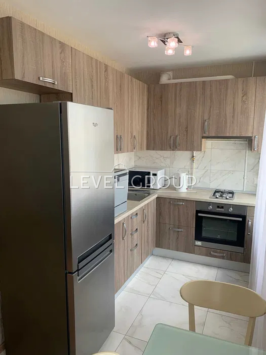 2-кімнатна квартира-студія 48 м² біля метро «Печерська» фото 1 2-кімнатна квартира-студія 48 м² біля метро «Печерська» фото 1