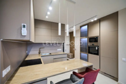 ����� �����! ������� 2-� �������� � �� White Line ���� 8