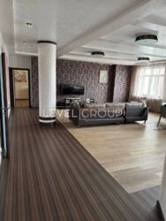 Ексклюзивна 4-кімнатна квартира в оренду на Подолі, вул. Щекавицька! фото 1 Ексклюзивна 4-кімнатна квартира в оренду на Подолі, вул. Щекавицька! фото 1