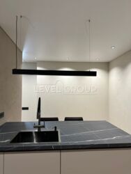       Podil Plaza&Residence,  : . , 73  3