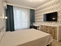 ������ 1-������� �������� � �� '�������' (� ���������!) ���� 12