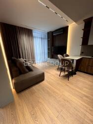 ������ 1-� ��������, 58�2, �� 'Crystal Park Tower', ��������� ���� 3