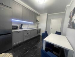 ������ 2� �������� � ����������� �� Paradise Avenue, ������ 2� �������� � ����������� �� Paradise Avenue �� ���. ��������� 2 ���� 8