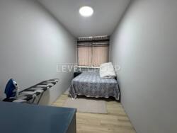 . 3-  (52 ²)   '', .   4