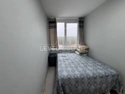 . 3-  (52 ²)   '', .   5